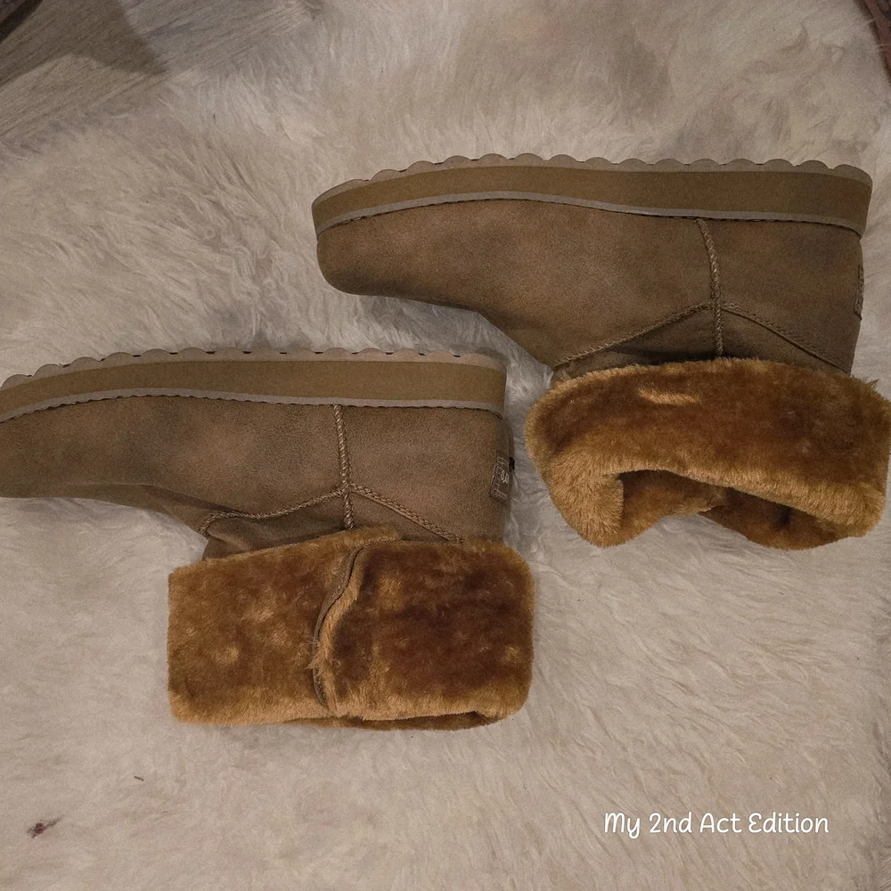 Skechers Chestnut Tan Faux Fur Lined Winter Boots Button Detail Size 10 - Picture 6 of 10